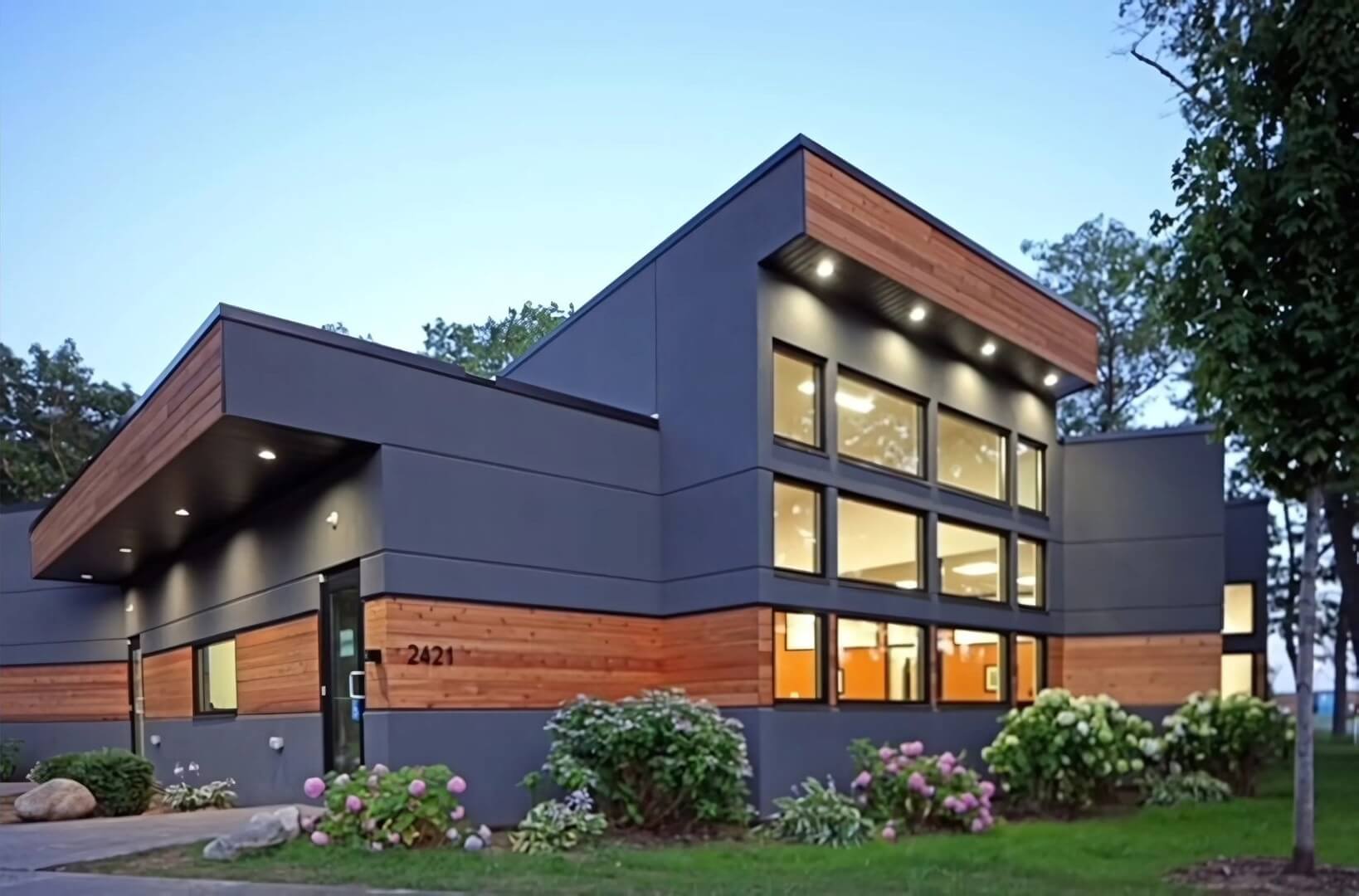Oakwood Veterinary Hospital Building