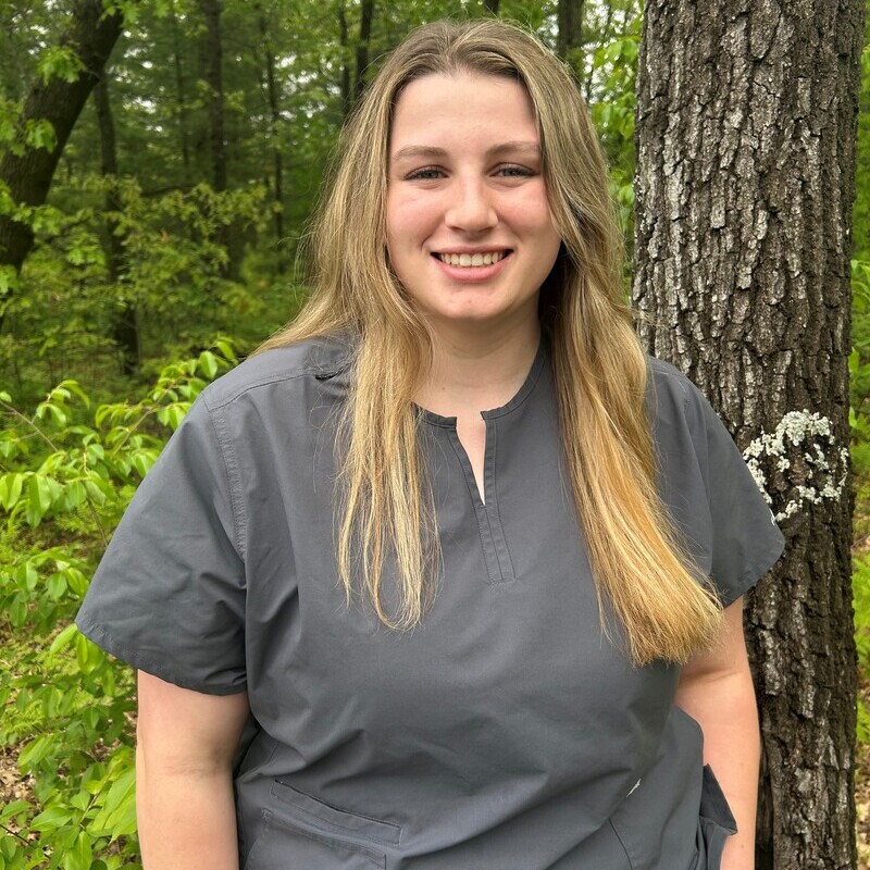 Azleigh, Veterinary Assistant Azleigh, Veterinary Assistant